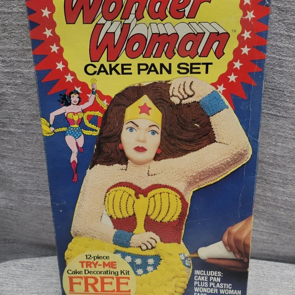 Vintage Wilton 1978 Wonder Woman Cake Pan Set